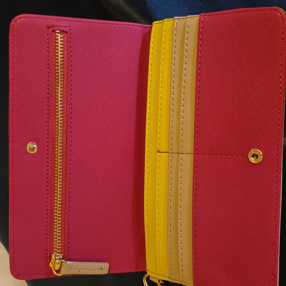 Steve Madden Tan Wristlet Clutch [2/$10] - Picture 5 of 7